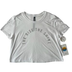 NWT💕 Vuori The Rise The Shine Tee - White Small
